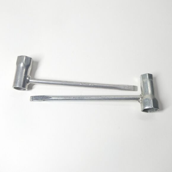 2 T Wrench Chainsaw Tools Kordunyu & Klein KG Vintage - Picture 1 of 8